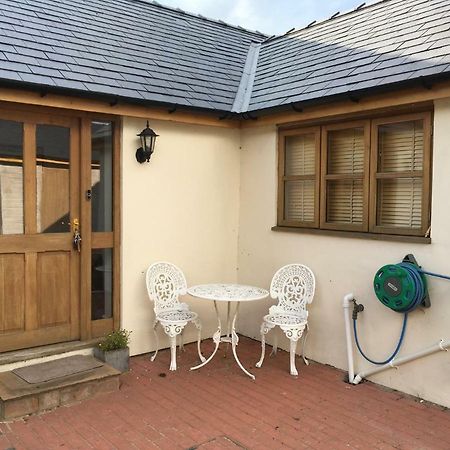 Maesbury Riverside Oswestry Exterior foto