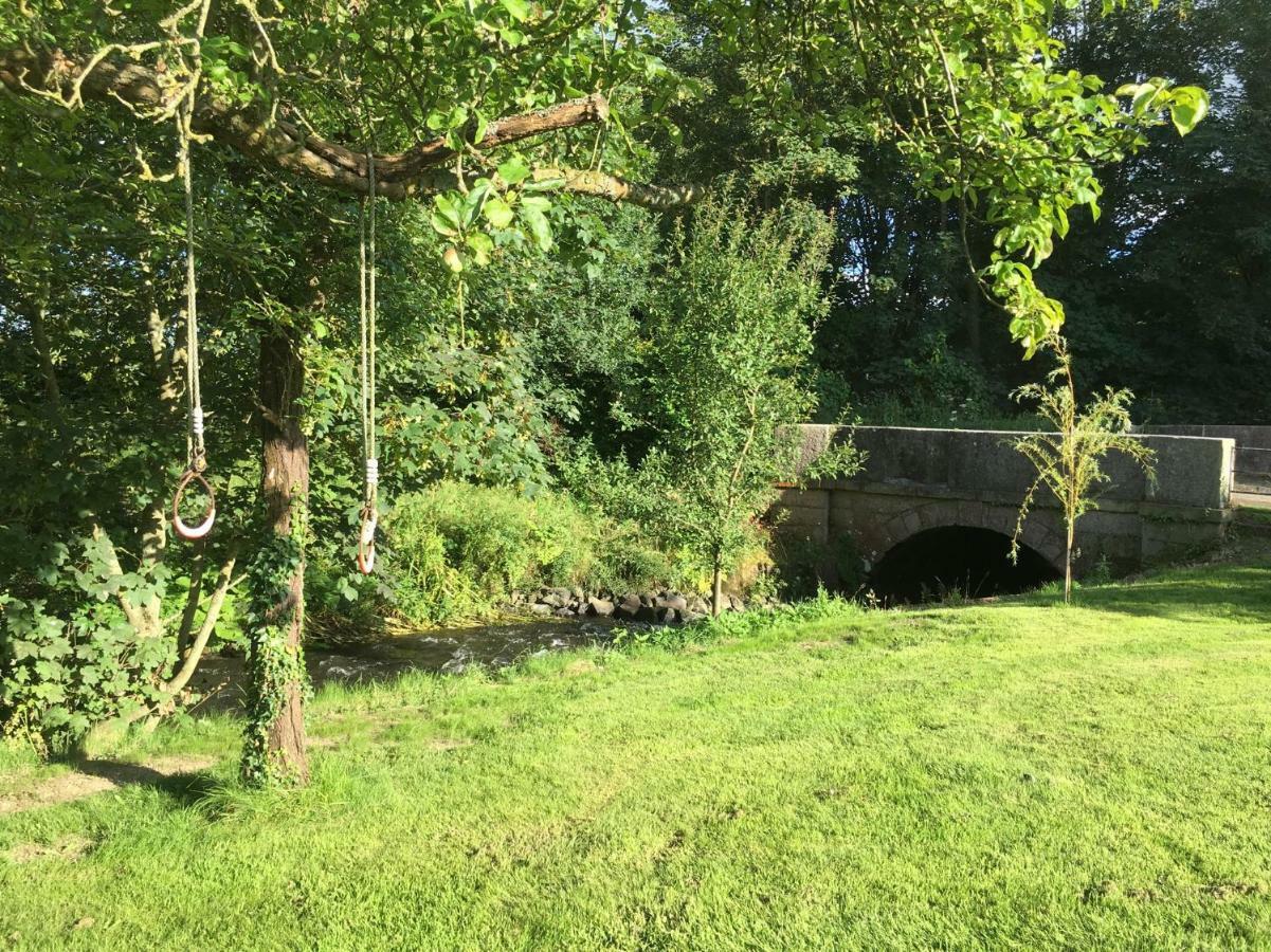 Maesbury Riverside Oswestry Exterior foto